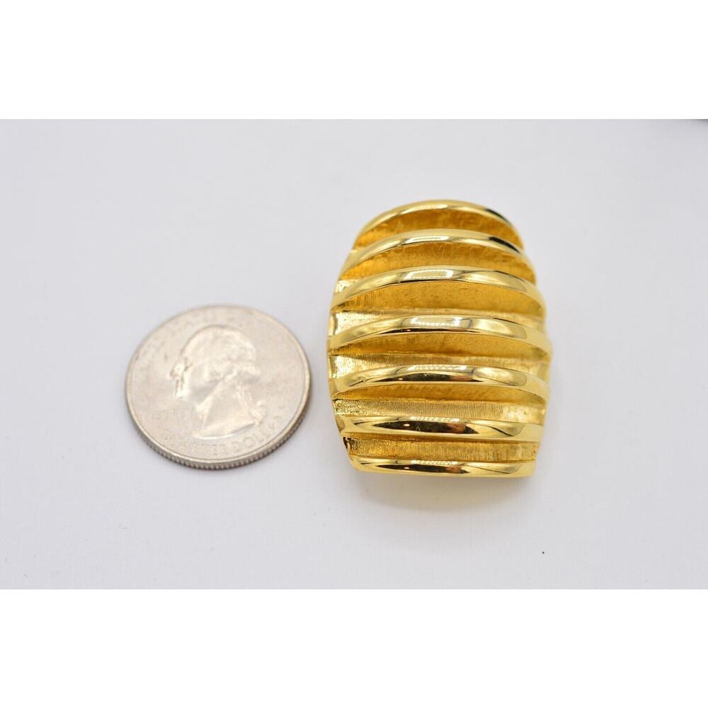 Givenchy Vintage Clip On Earrings Ribbed Chunky Heavy Gold Signed NOS 1980s BinX - Picture 12 of 12